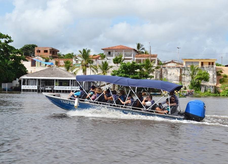 Passeio de Voadeira pelo Rio Preguiças